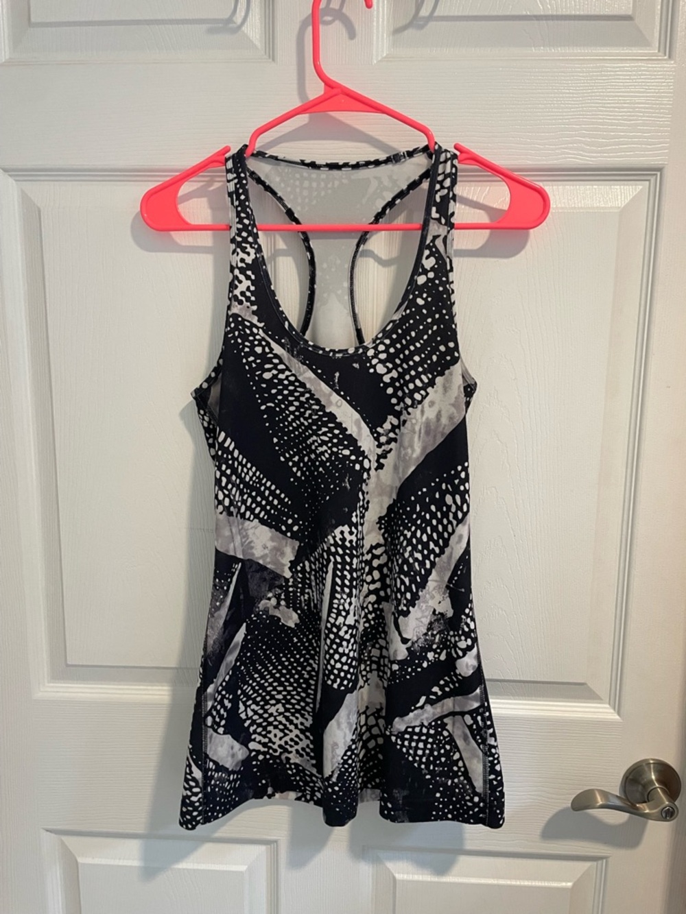 Lululemon racerback tank size 8